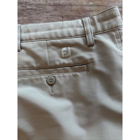 FootJoy Shorts Mens 36 Light Khaki 10" Golf Performance Stretch Wicking Flat - Picture 7 of 7